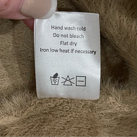 🎉HOST PICK 🎉 NWT Fuzzy Drawstring Shorts by Hidden Brand - Picture 12 of 13